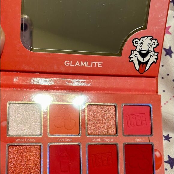NIB Glamlite ICEE Eyeshadow Palette - Red and Pink Shades - Picture 11 of 16